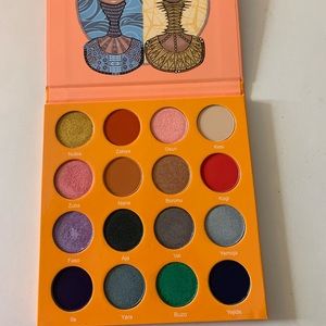 Juvia’s Place Magic Mini Eyeshadow Palette